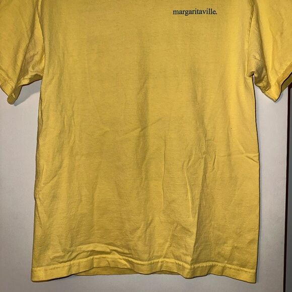 Margaritaville Medium Unisex Graphic Crew Short Sleeve Tee Yellow Colorful GUC - Picture 3 of 9